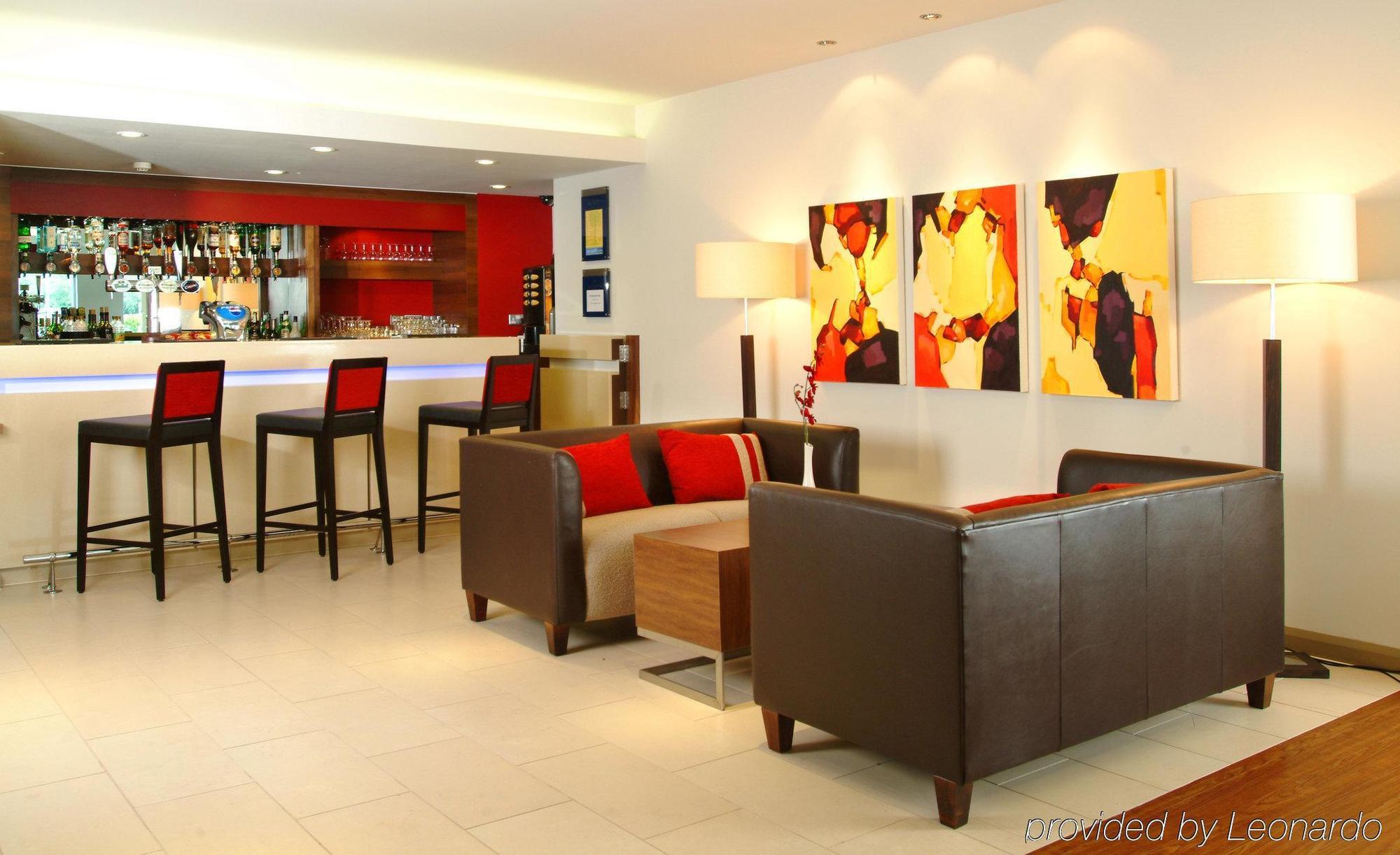 Holiday Inn Express Leeds City Centre By Ihg Exterior photo