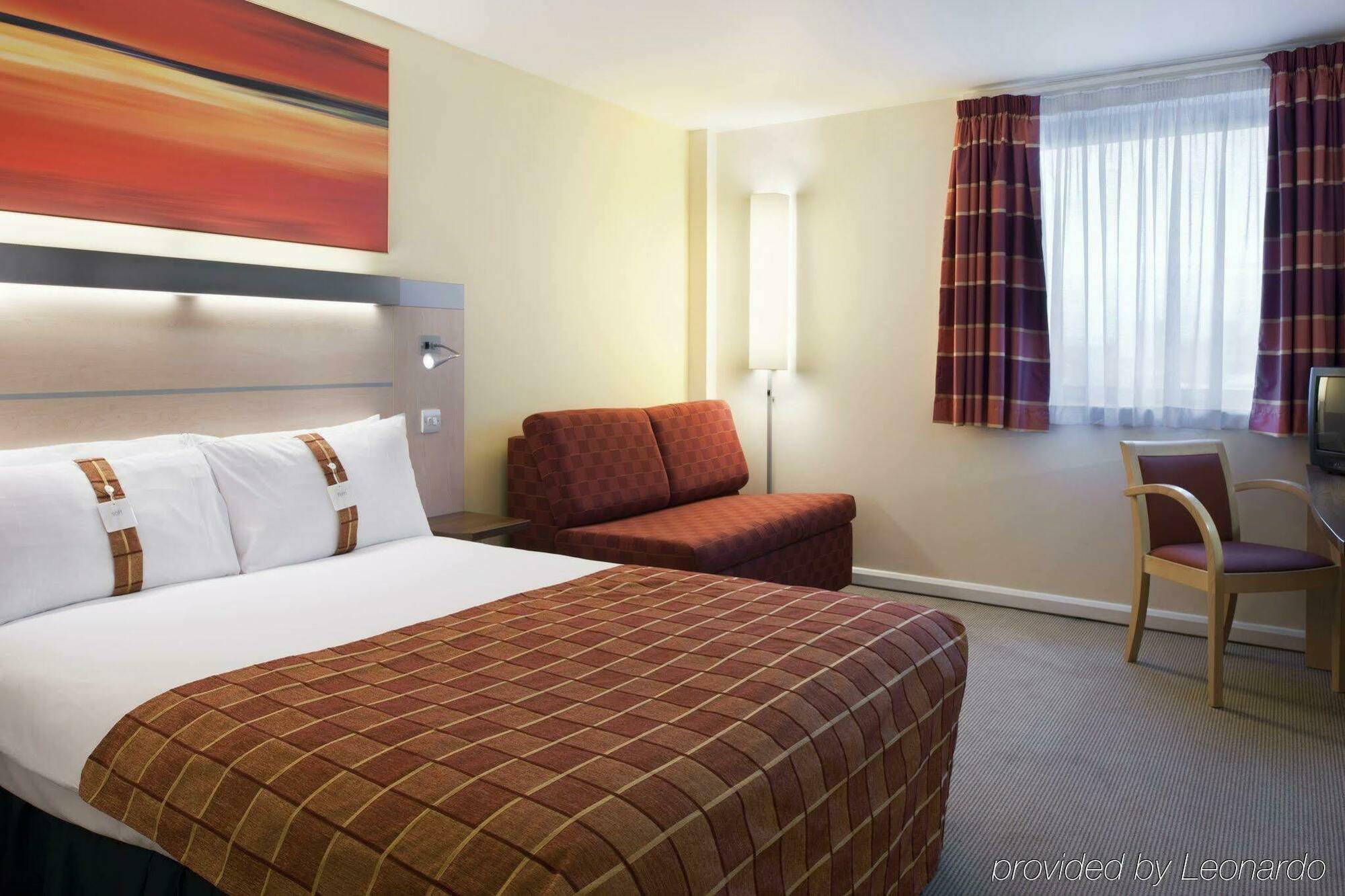 Holiday Inn Express Leeds City Centre By Ihg Exterior photo